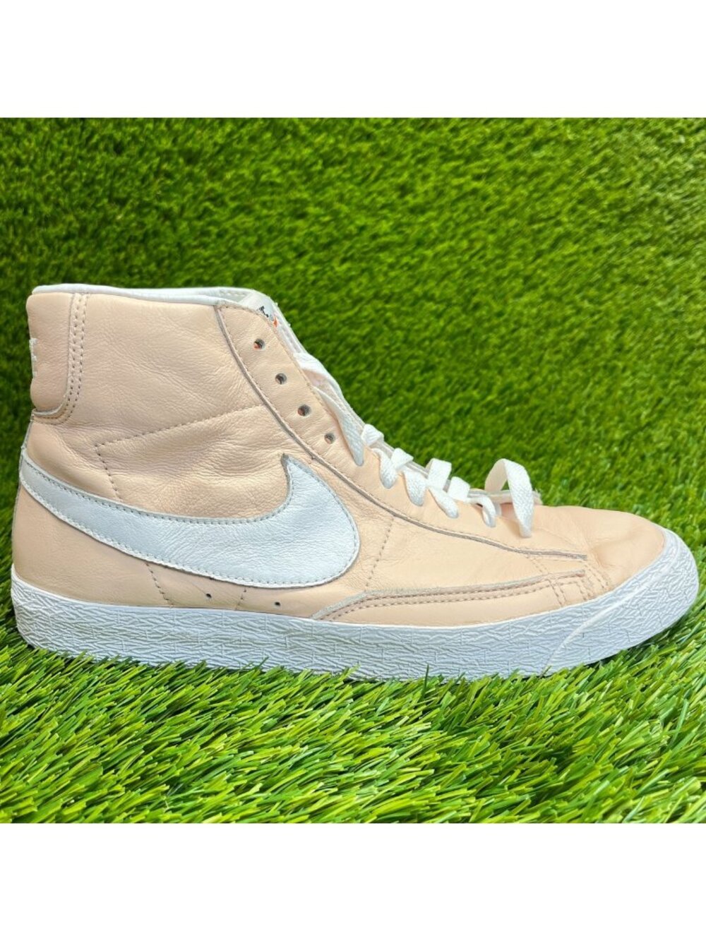 Nike Blazer Mid '77 Next Nature Womens Size 8 Beige Athletic Shoes Sneakers